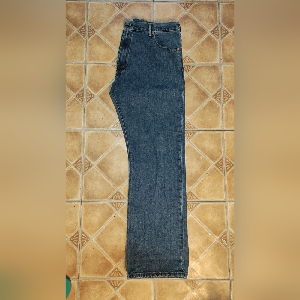 Men Levi jeans
